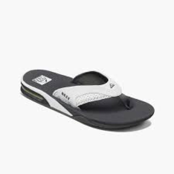 REEF men’s Fanning Low Flip Flop Sandals With Bottle Opener
